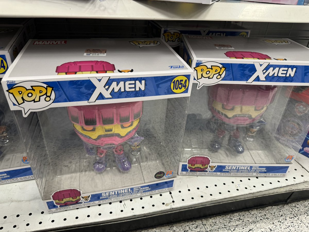Greek187pop's tweet photo. Round 2 chase hunt success! Got 2 chases today @funkofinderz @DisTrackers  #funko #chase #Hubt #Pop #Funkopop #marvel #Blacklight https://t.co/x9hfyptpvb