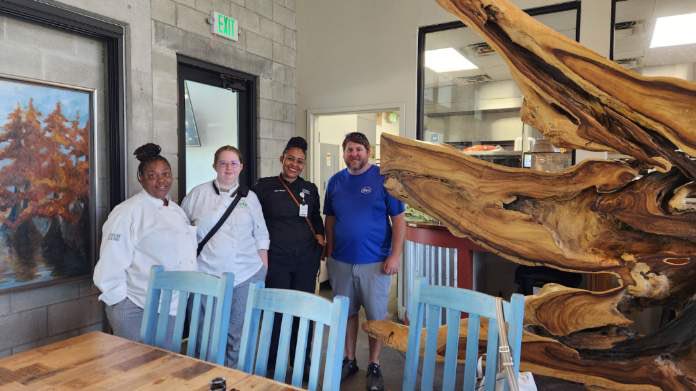 iTech_Glades's tweet photo. Thank you to Professional Culinary Arts and Hospitality program advisor and Labelle Brewing Company brew manager, Garrett Kersey,for providing our iTECH Glades students with a behind the scenes tour today! #itechglades #culinary https://t.co/dwUZJZ2YAP