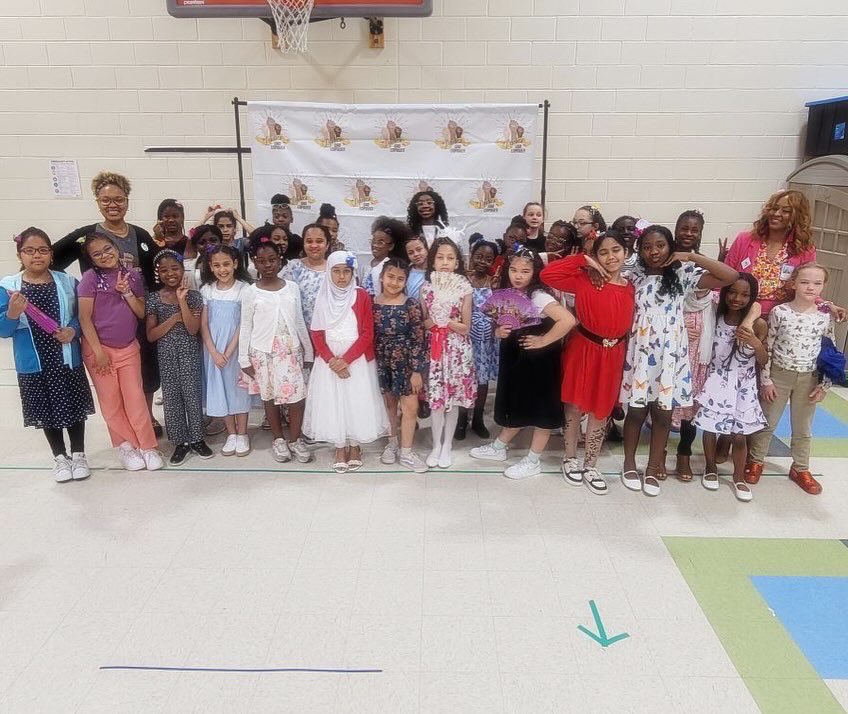 AlexiaCoutain's tweet photo. Ladies Who Empower Tea Party was a success! Today’s session focused on etiquette. We had guest visitors LWE Tasha Johnson and Guest Tracee Fisher encourage the girls to walk into the greatness that resides within! 💕LWE FFES @G_MrWright https://t.co/epYJ4qg3w4