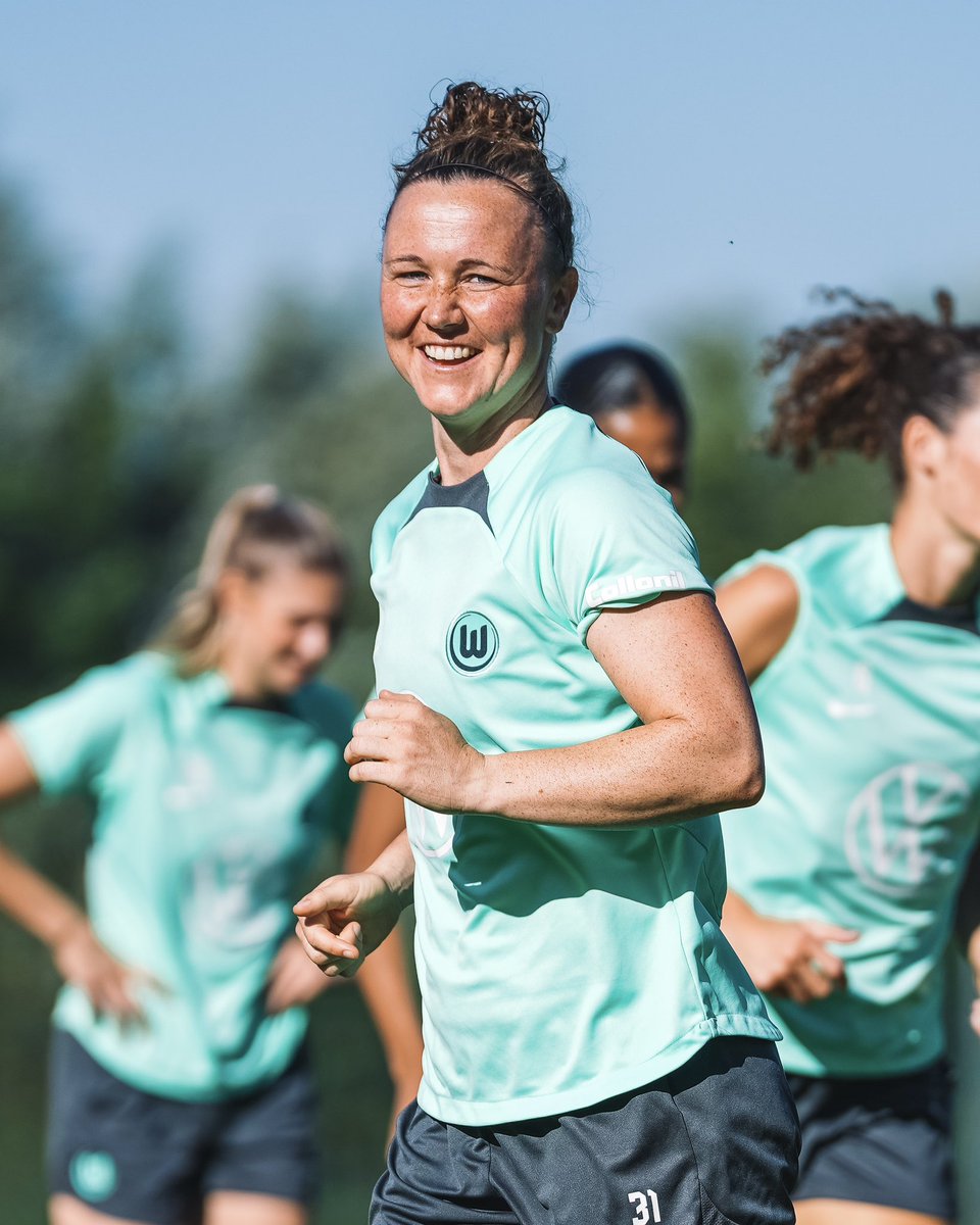 VfLWolfsburg_EN's tweet photo. Happy Birthday, Marina #Hegering! 🎂
Hope you had a great one! 🐺 🥳
#VfLWolfsburg 🟢⚪️ https://t.co/4wVeUgj3yf