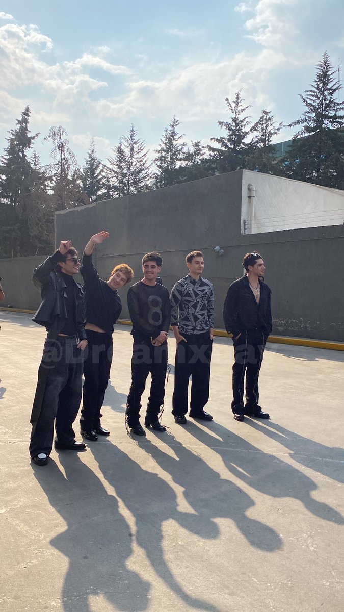 dreamxnav's tweet photo. “Tú y yo somos, uno mismo, al final…”
@CD9 https://t.co/k6Bs9BF0Gn