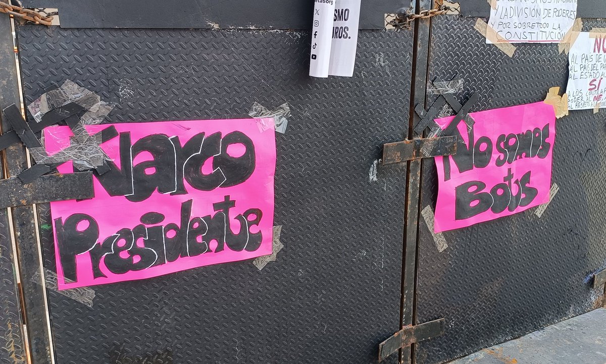 #NARCOPRESIDENTEAMLO SE ACERCA AL RECORD GUINNESS 🏅

#NarcoPresidenteAMLO40 se ha convertido en la tendencia más popular de México desde que Twitter se llama X, el hashtag ya supera los 80 días siendo tendencia en México.

¿Seguirán creyendo que cuesta 1 millón de usd a la