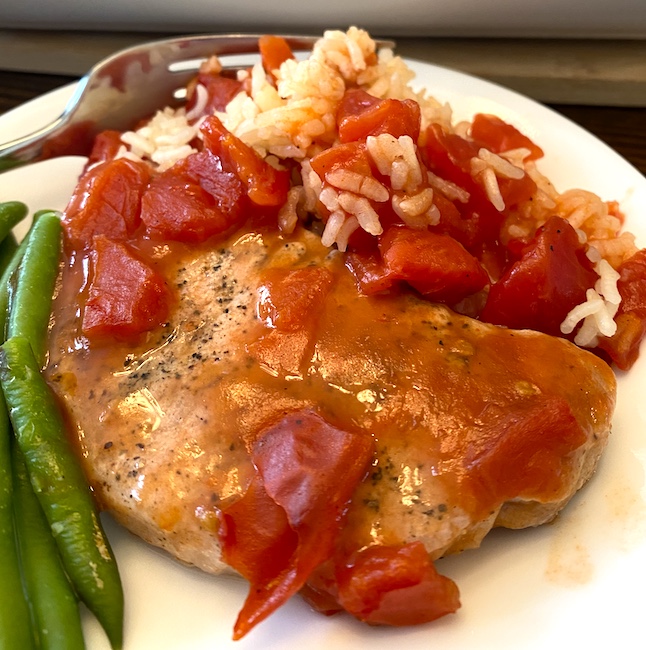 Pork Chop Casserole with Tomato Gravy southernhomeexpress.com/pork-chop-cass… via @https://twitter.com/debbymayne