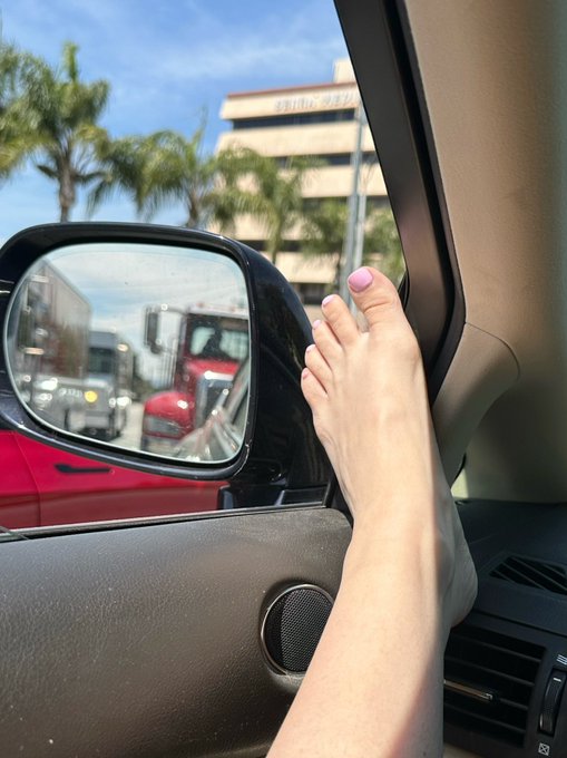 Spent almost 2 hours on the road so I can have safe sex and entertain you next week. I could only go