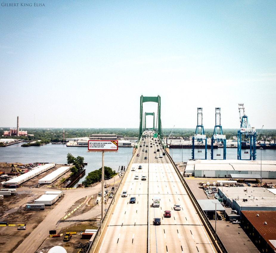 The Walt Whitman Bridge ~Philadelphia, PA #photography #photooftheday #photograph #GilbertKingElisa #bridges #skyline #landscape #ifrastructure #buildings #philly #engineering #cars #bridge #car #colorphoto #skyscrapers #colourphotography #delawareriver #cityscape #aerial…