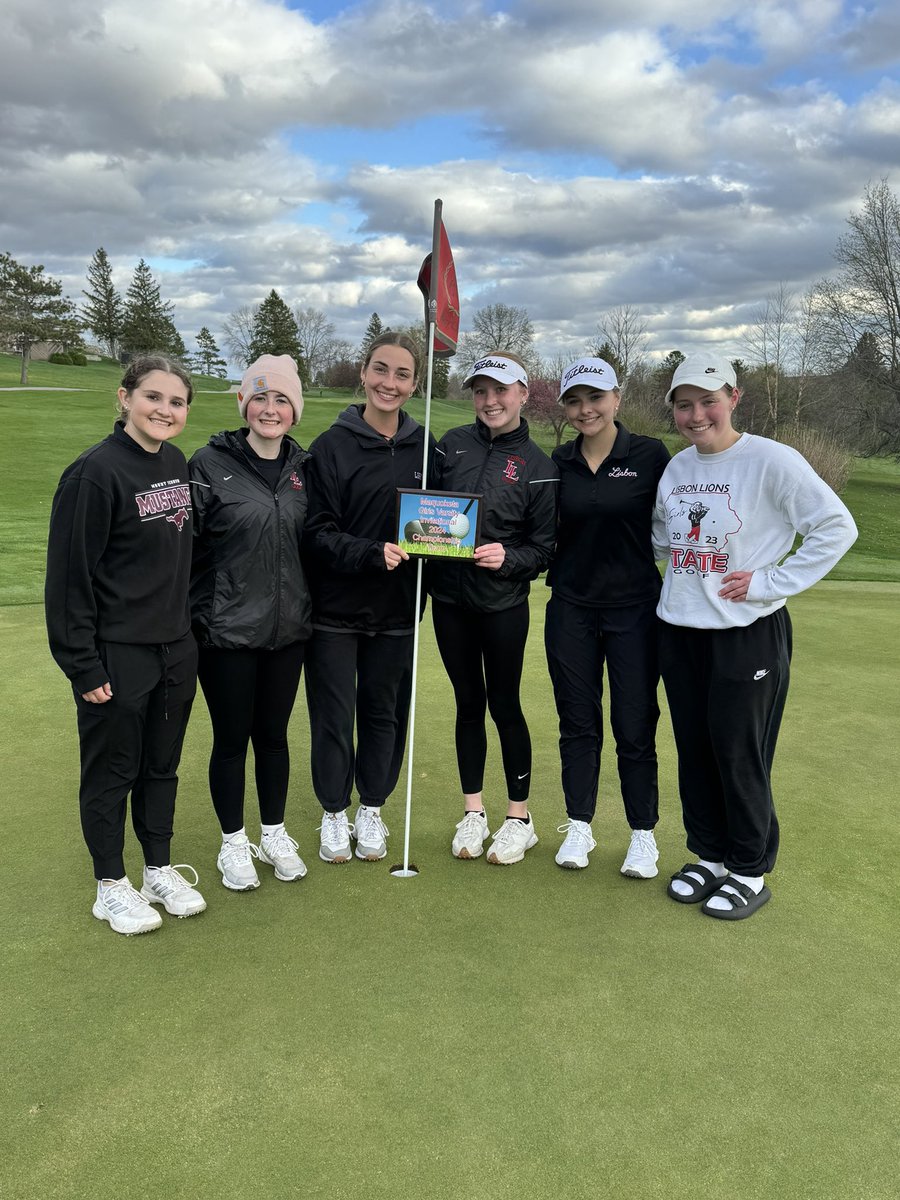 Lisbon Golf tweet media