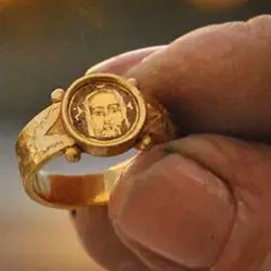 ‘Spectacular’ 500-Year-Old Gold Ring With Image Of Christ Discovered In Sweden