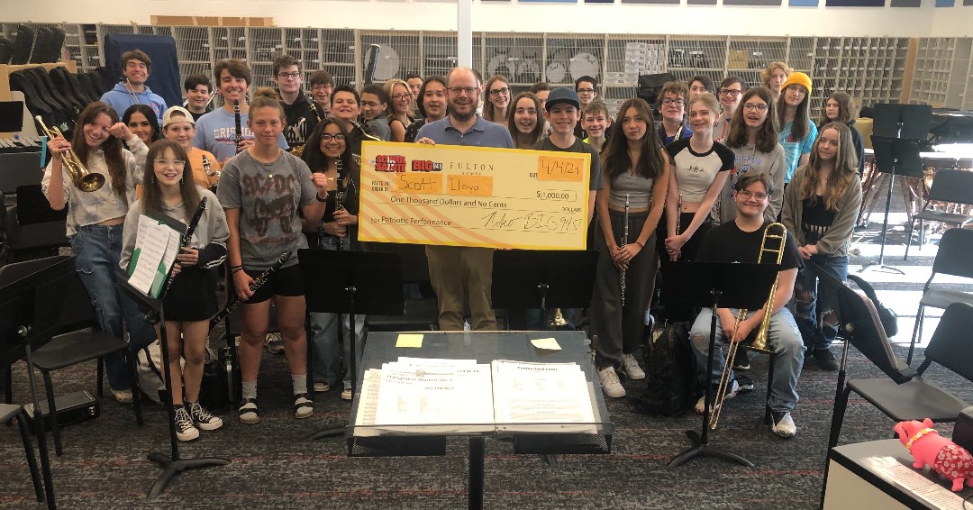 🎶🎺 Shoutout to Fulton Homes and Big 94.5 FM for giving our music program a major boost! 🙌 Thanks to our talented Band/Music Director Mr. Lloyd! #FultonHomesPartner #qcleads #qcusd #crismonhs #unitedwelearn