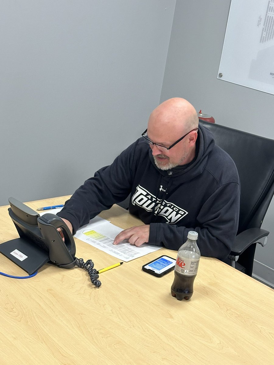 Look who we found working the phones on the #TUBigGive late shift. Big thanks to @Towson_BASE head coach Matt Tyner and @Towson_VB head coach Don Metil for their time and generous support today. Help us reach our goal at give.towson.edu. #GohTigers