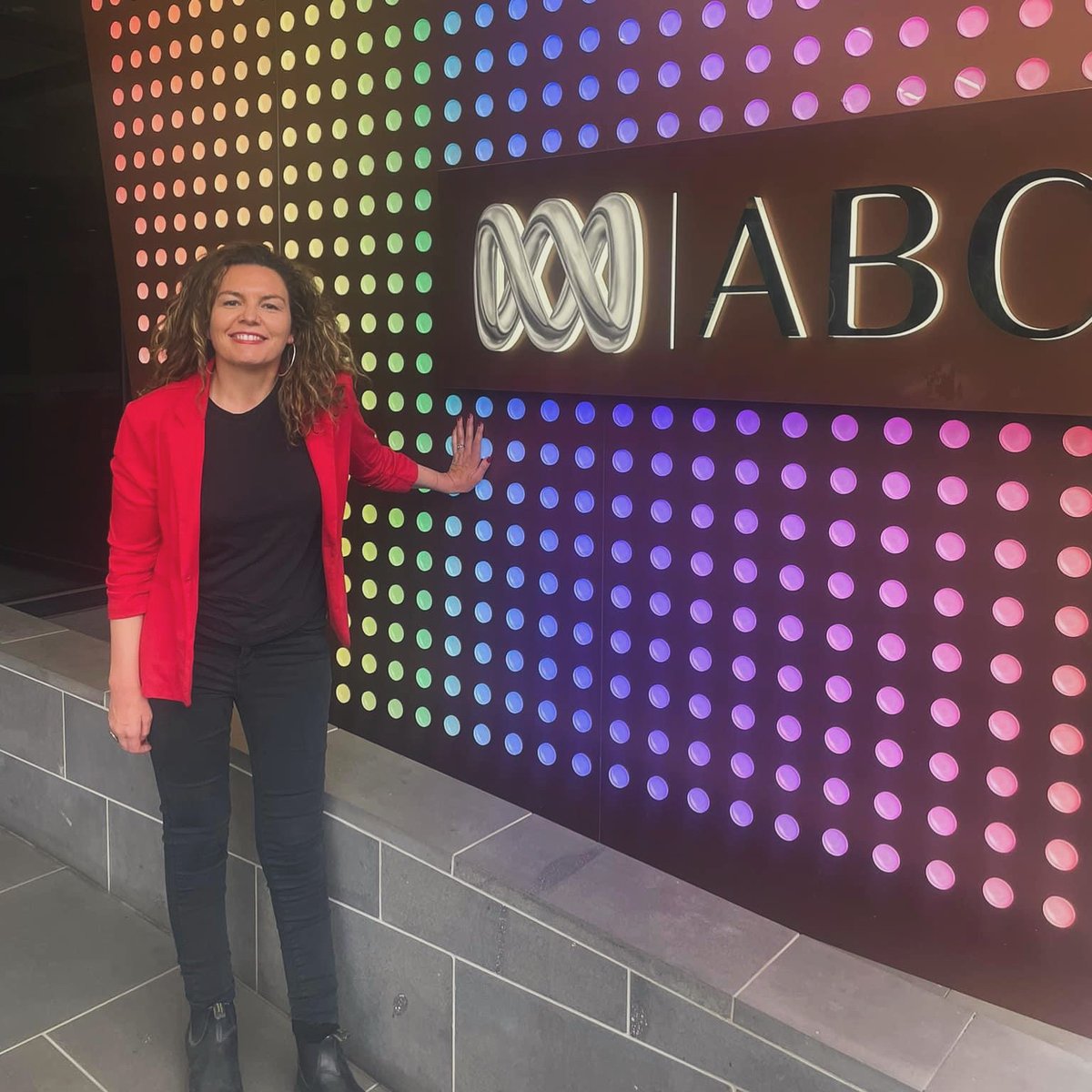 Some very exciting news!! On the fourth Monday of every month I’ll be joining @dontattempt on @abcmelbourne ‘Evenings’ at 9pm highlighting incredible Disability Arts & Culture in Vic. Listen this Monday at 9pm & every fourth Monday. Pm me your suggestions on what I should cover.