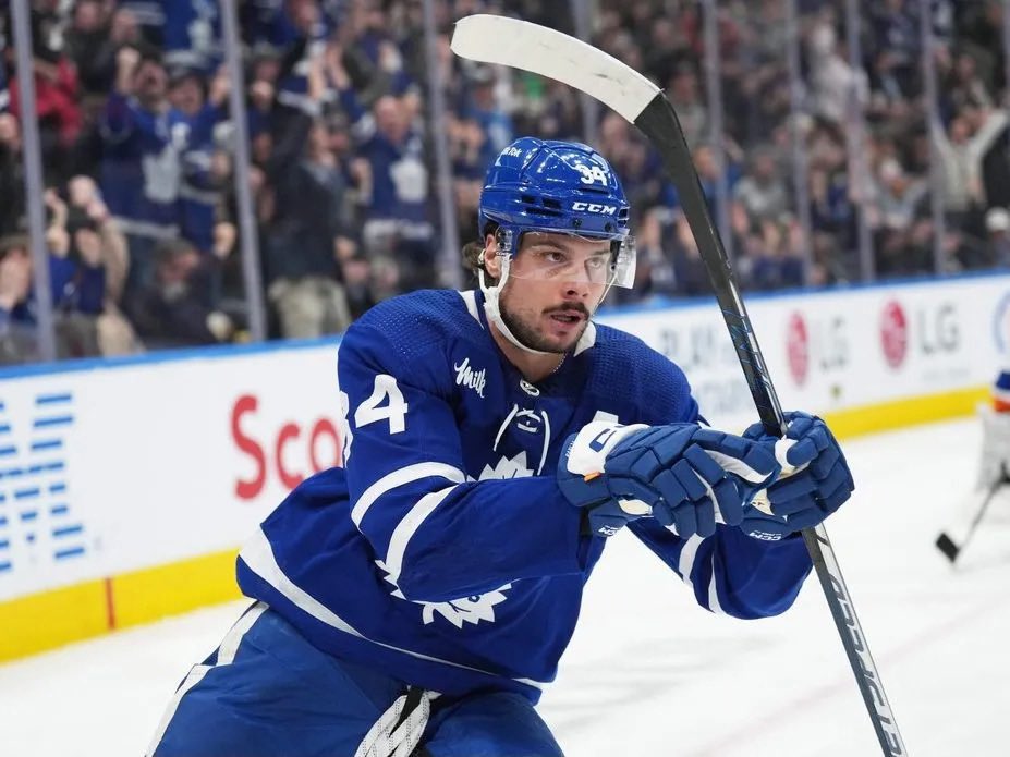 LucaFigliomeni's tweet photo. is matthews getting 70 tonight? #roadto70 https://t.co/MFXizshbqD