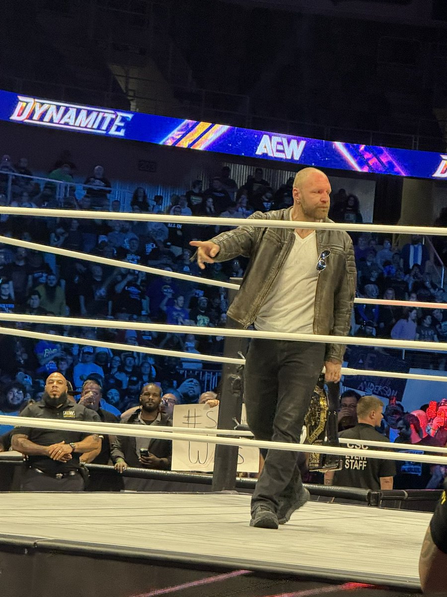 MOX #AEWDynamite