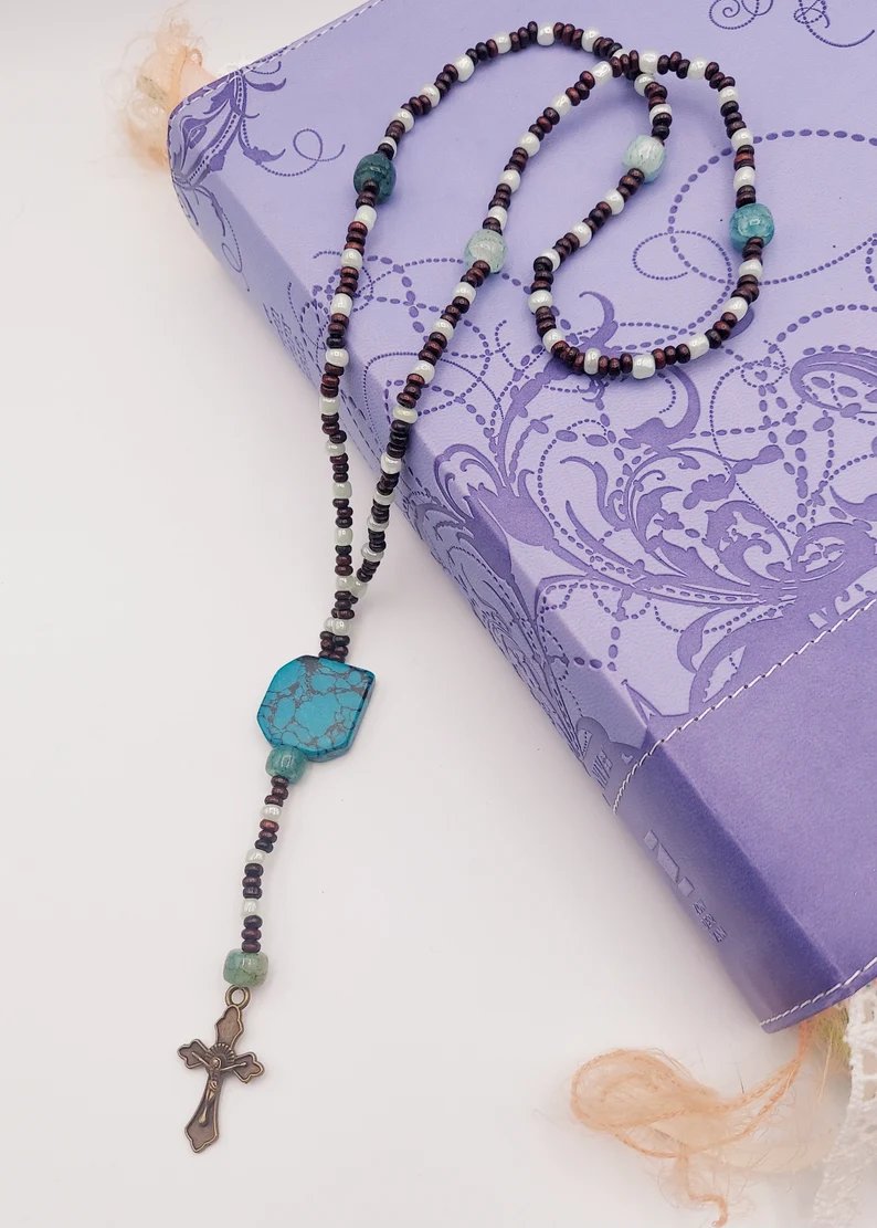 craftycadychicks.etsy.com/listing/150028… #CatholicFaith The Catholic Rosary is a cherished prayer tool, guiding believers through spiritual contemplation. Composed of a series of beads, it provides a rhythm for reciting prayers, including the Hail Mary and Our Father.