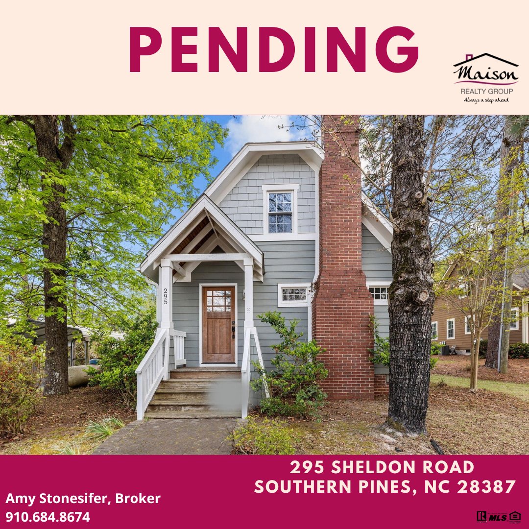 Beautiful 1950s home situated on 2 lots giving you over half an acre in Downtown Southern Pines is now PENDING! For more listings in the Southern Pines, NC.
➡amysoldme.com 💻

#pending #southernpinesnc #fortliberty #military #listingagent #amysoldme #maisonrealtygroup