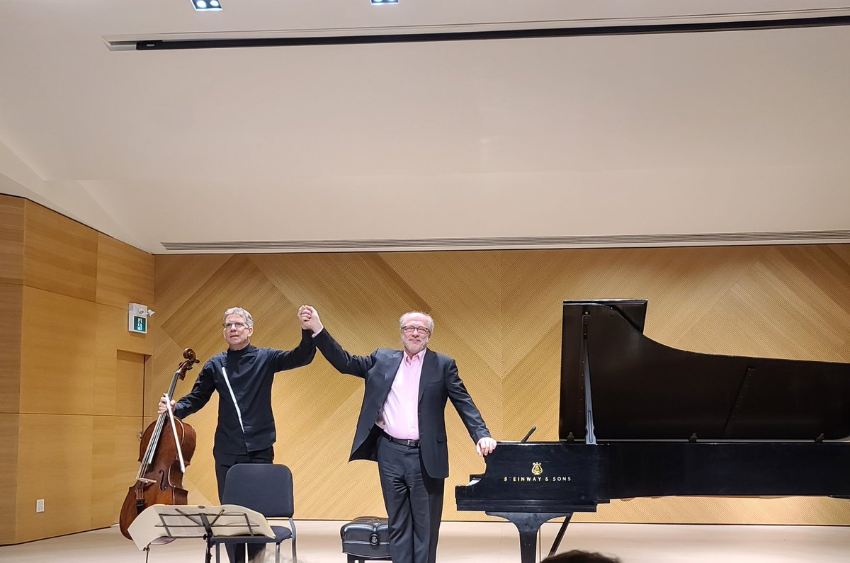 A thrilling and intimate performance of N. Boulanger, Debussy, and Franck by @jmothecellist and @MarcAndreHam at @MITMVancouver. Remarkable chamber music making filled Koerner Hall at @VAMSchool! 🎻 🎹