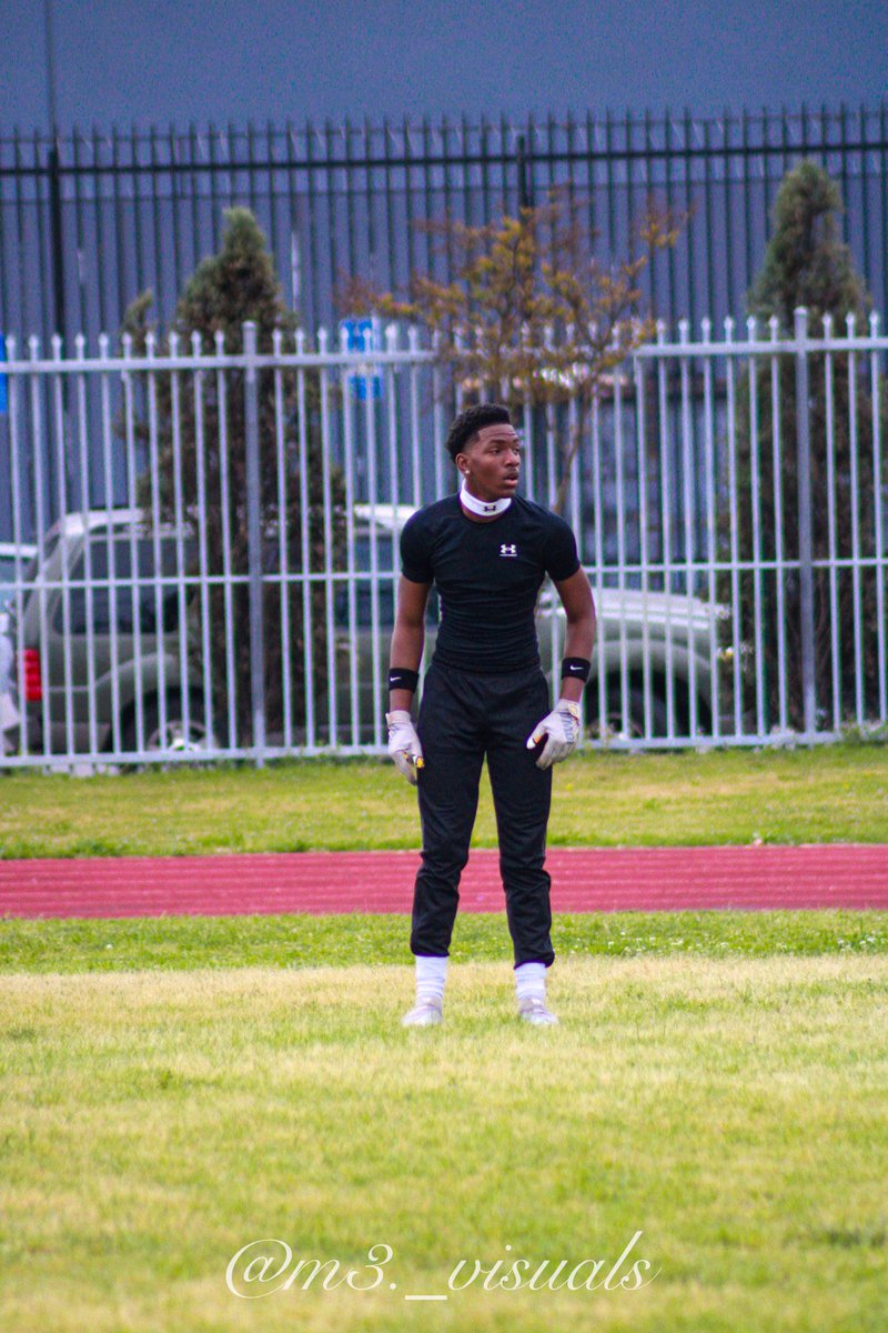 0starzSj's tweet photo. First 7v7 tournament Of the spring football , With View Park High School . Everyone Showed Out and did there part , @One11Recruiting @0n3recruiting https://t.co/SAgayaQnZk