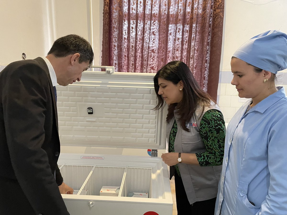 This week, the @WhiteHouse officially launched the new Global Health Security Strategy. 

USAID supports #healthsecurity efforts around the world. In Tajikistan, Deputy Assistant Administrator Nidhi Bouri visited central laboratories and vaccination clinics supported by @USAID.
