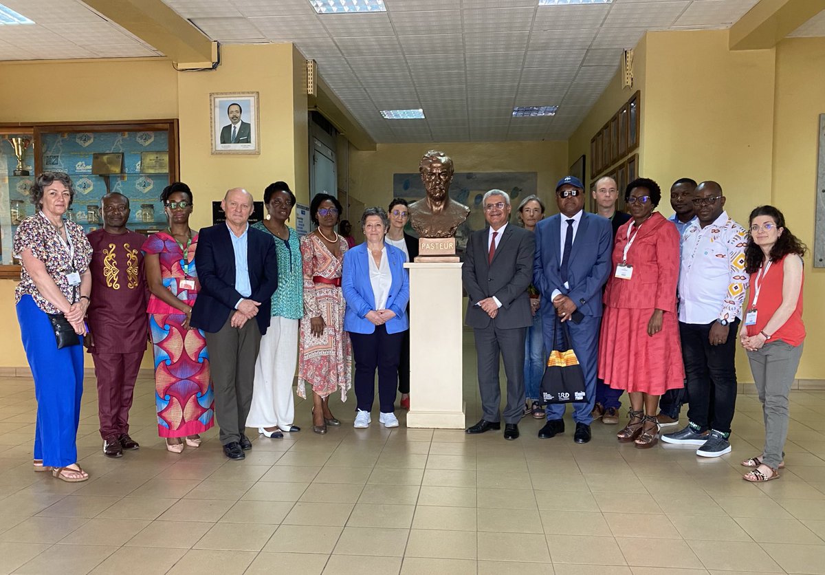 J’ai eu le plaisir de recevoir aujourd’hui au CPC, Mme Valérie Verdier, Directrice Générale de l’IRD, en visite au Cameroun. Ce fut l’occasion d’échanger sur nos collaborateurs actuelles et à venir.