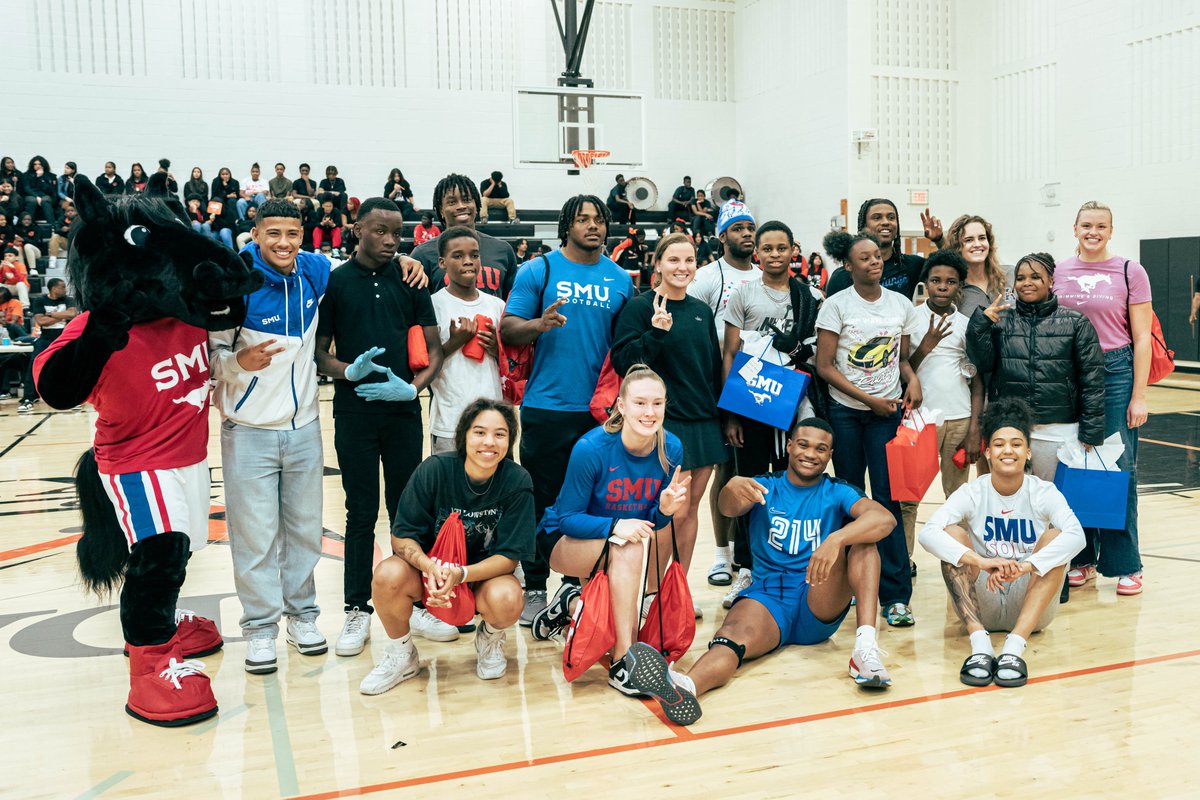 SMU Takeover at Billy Earl Dade Middle School!!! We want to thank @dallasisd for allowing us to come in and have a STAAR Testing Pep Rally. Thank you to all teachers, students, staff, and the Principal for their support! Our student-athletes loved it! #SMUTakeOver #PonyUpDallas