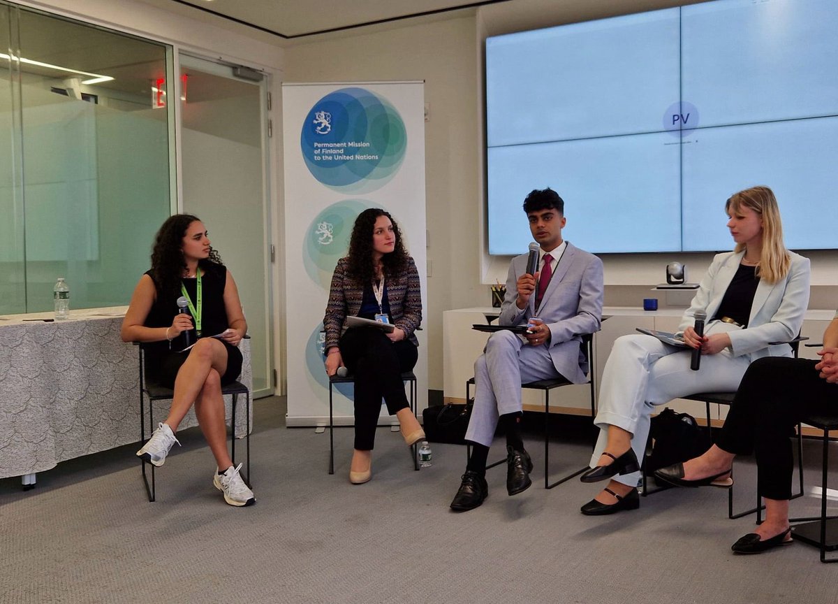 🇮🇪’s UN Youth Delegate @mohammad_naeem2 joined a panel discussion organised by @FinlandUN to speak about his experience as a delegate. He urged more Member States to send youth delegates to the 🇺🇳 @UN to amplify the voices of young people in global decision making. 🌍