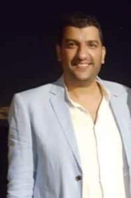 _AliBakry's tweet photo. 🔴 اليوم تسبب قطع الكهرباء في مقتل المواطن محمود خطاب داخل مصعد منزله بالهرم .

 #السيسى
#لا_لقطع_الكهرباء https://t.co/4zklvbDeaL