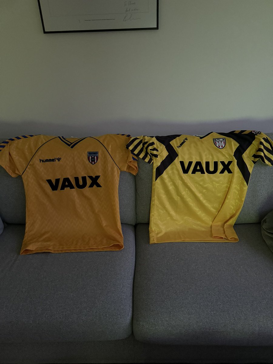 christof172's tweet photo. And it was alllll yellow! @hummel1923 #safc https://t.co/bXmuftLLWr