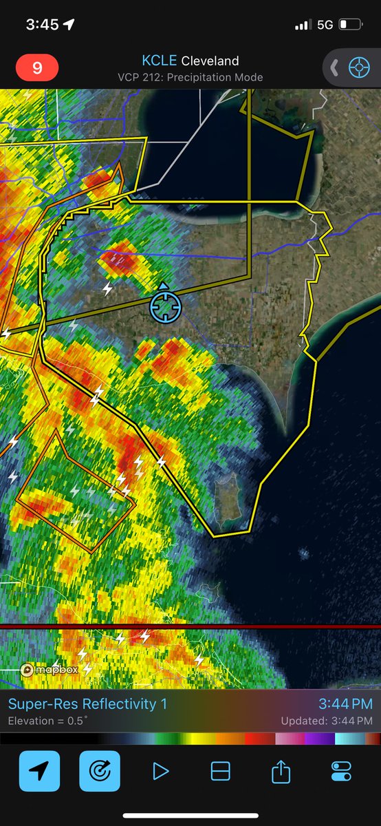 Neat looking base on this thing. #onstorm #onwx #ShareYourWeather