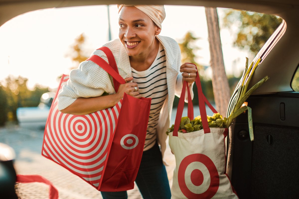 Discover how Target's Circle members are changing the game, spending 5x more than non-members 🎯Learn the secrets behind their loyalty in this sponsored article by Roundel: tinyurl.com/4xvcm3cm

#RetailInnovation #CustomerLoyalty #RetailMedia