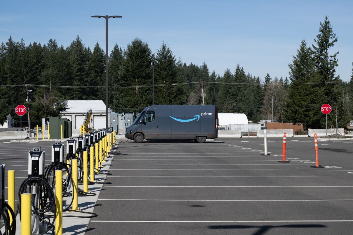 Amazon's massive push towards electric delivery isn't just about efficiency – it's about cutting carbon emissions. With over 17,000 chargers installed nationwide, they're leading the charge toward a greener future. 🌱 #Amazon #EV #GreenLogistics #GoSpace #EVCharging @amazon