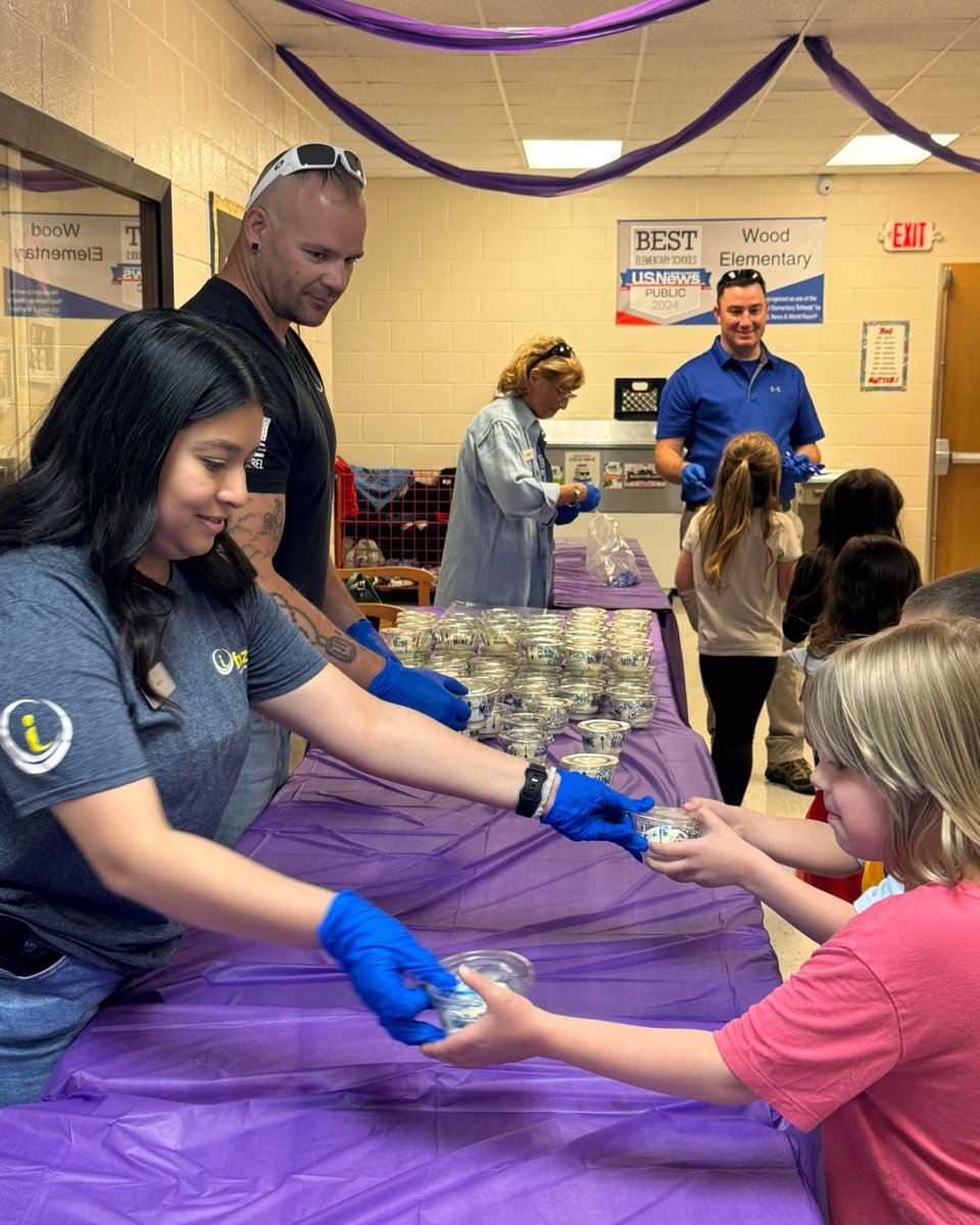 🍨 Xenia from our Fort Wood branch helped spread joy by handing out Culver's custard sundaes with other volunteers to all East Elementary students and staff last week, celebrating April as the Month of the Military Child.

#MonthOfTheMilitaryChild #CommunitySupport #SweetSurprise