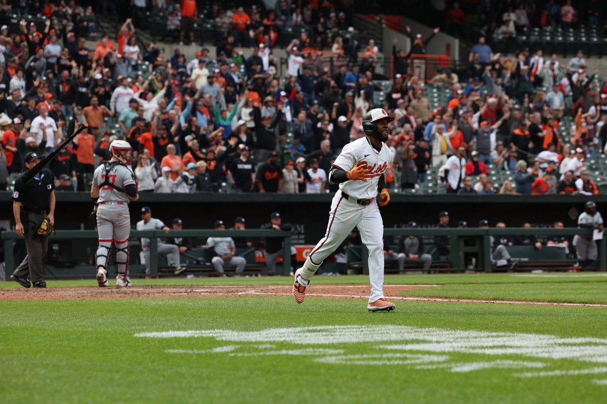 BirdlandInsider's tweet photo. With Cedric Mullins' walk-off home run, the Orioles have hit 3+ home runs in 5 straight games for the first time since August 6-10, 1996.

They are one game shy of tying the club record of 6 straight games with 3+ homers from May 8-13, 1987. https://t.co/xLXhK6yBl5