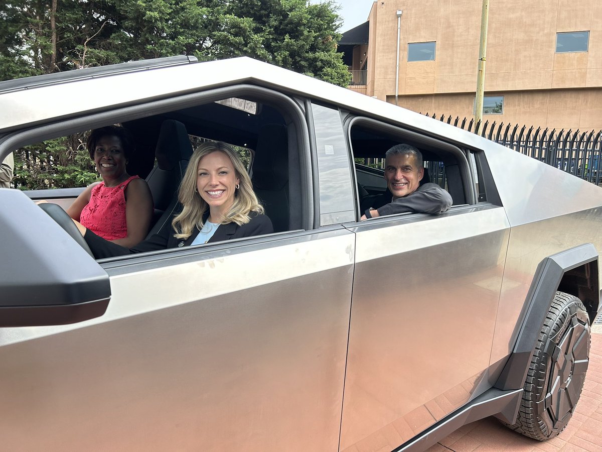 kmfabrizio's tweet image. Early look at the @Tesla Cybertruck, here at @CTATech’s CES on the Hill! #CTATechWeek