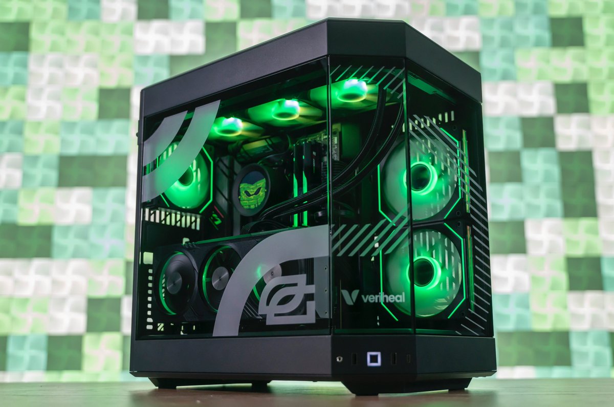 This 1 of 1 OpTic x @Veriheal PC can be yours soon. RT & follow ALL steps in the link below for a chance to WIN! OpTic.link/VerihealPC Ends 4/24.🔥