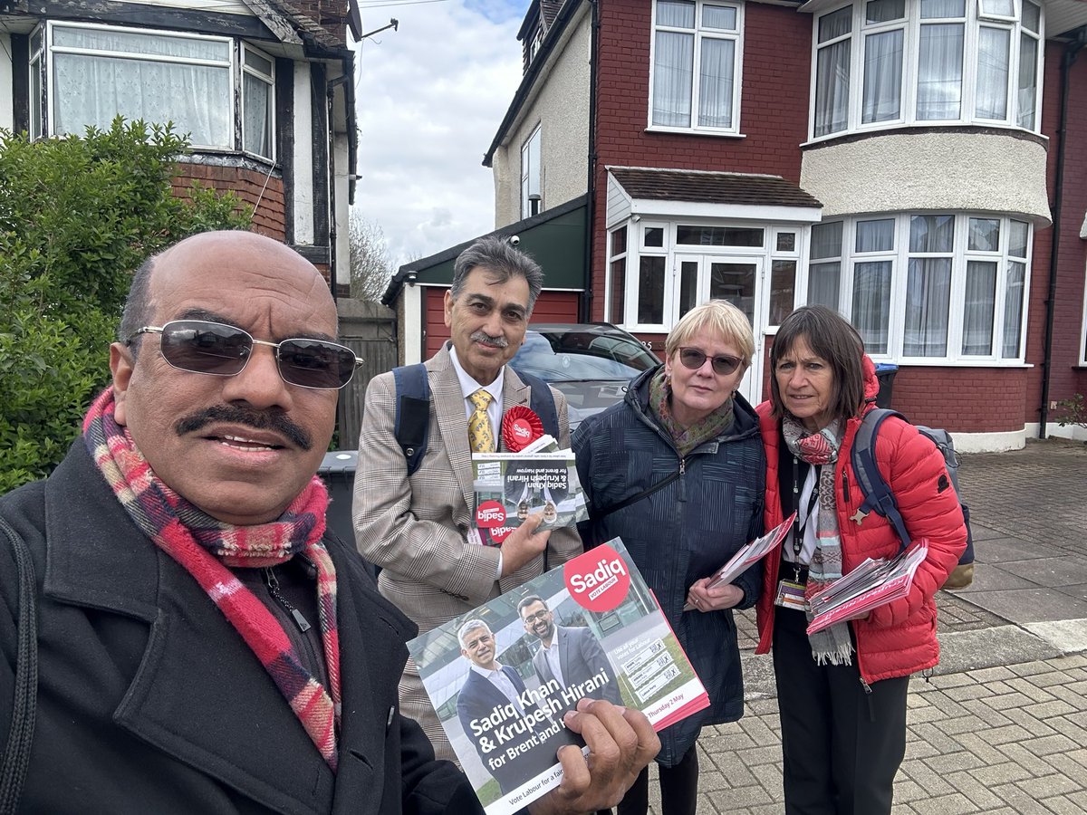 Colder day today but out and about in Dollis Hill talking to local residents about the upcoming London Mayoral election @GMBLdonRegion @LondonLabour @SadiqKhan @KrupeshHirani #VoteLabour2ndMay