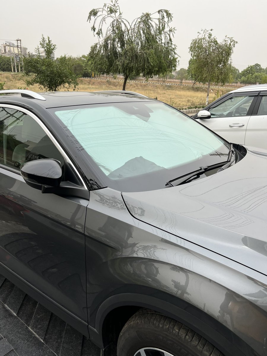 Keep your car cabin cool during summer with these simple techniques - Use a windshield cover (Product link in the next tweet) - Try to park in the shaded areas - Leave your one window slightly rolled down - Use window visors (generic or inbuilt) - Cover your seats with a white