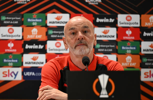 MilanPosts's tweet photo. 🗣️ Stefano Pioli: "Tomorrow, our last chance? Yes, the opportunity to reach the semifinals is tomorrow. But next year, we will play the #ChampionsLeague!" https://t.co/yeOTO7pAXD