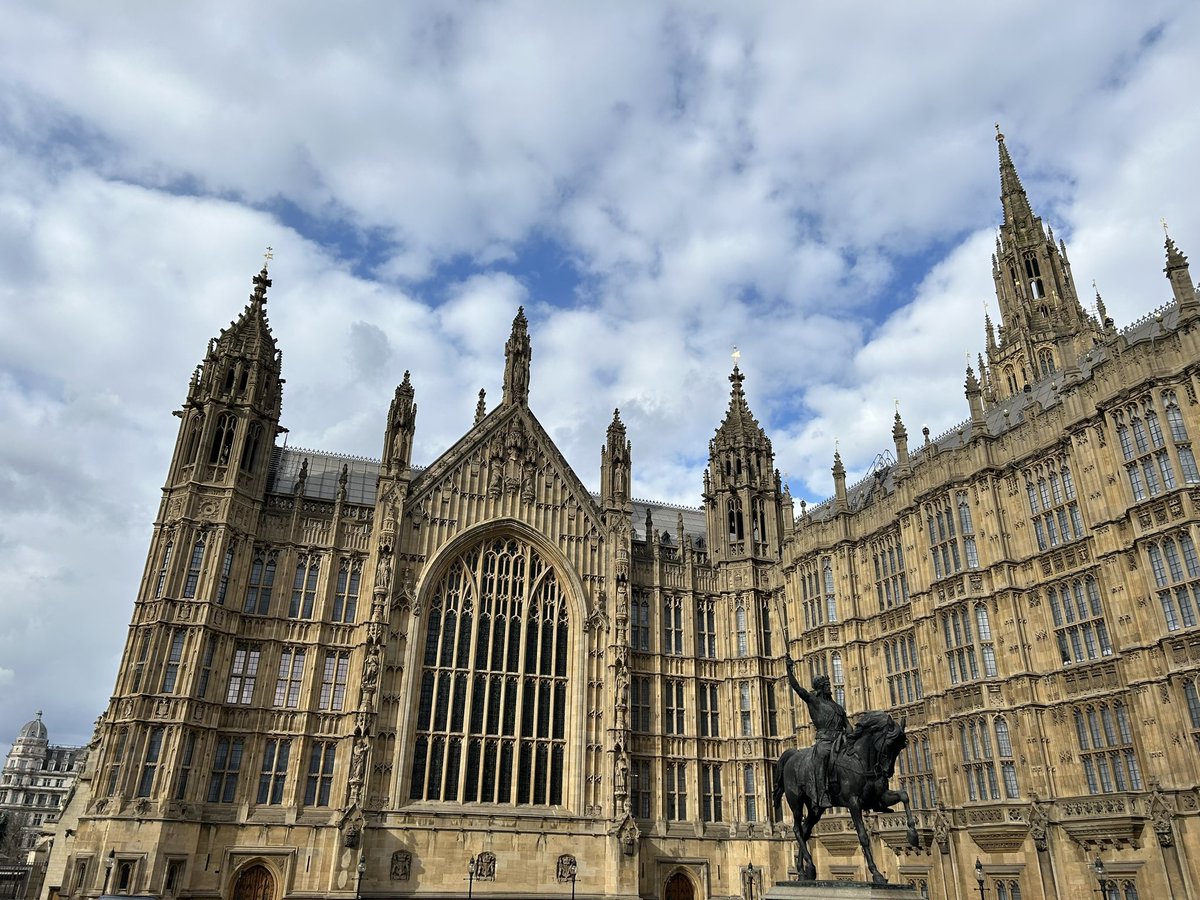 Well done to the whole @RCPCHtweets team who’ve pulled out all the stops to do everything possible to raise the need for #EqualProtection for #Children in #England & #NorthernIreland today. An incredibly busy day & looking forward to the next steps to protect #Child #Health 🙏🏻👍🏻