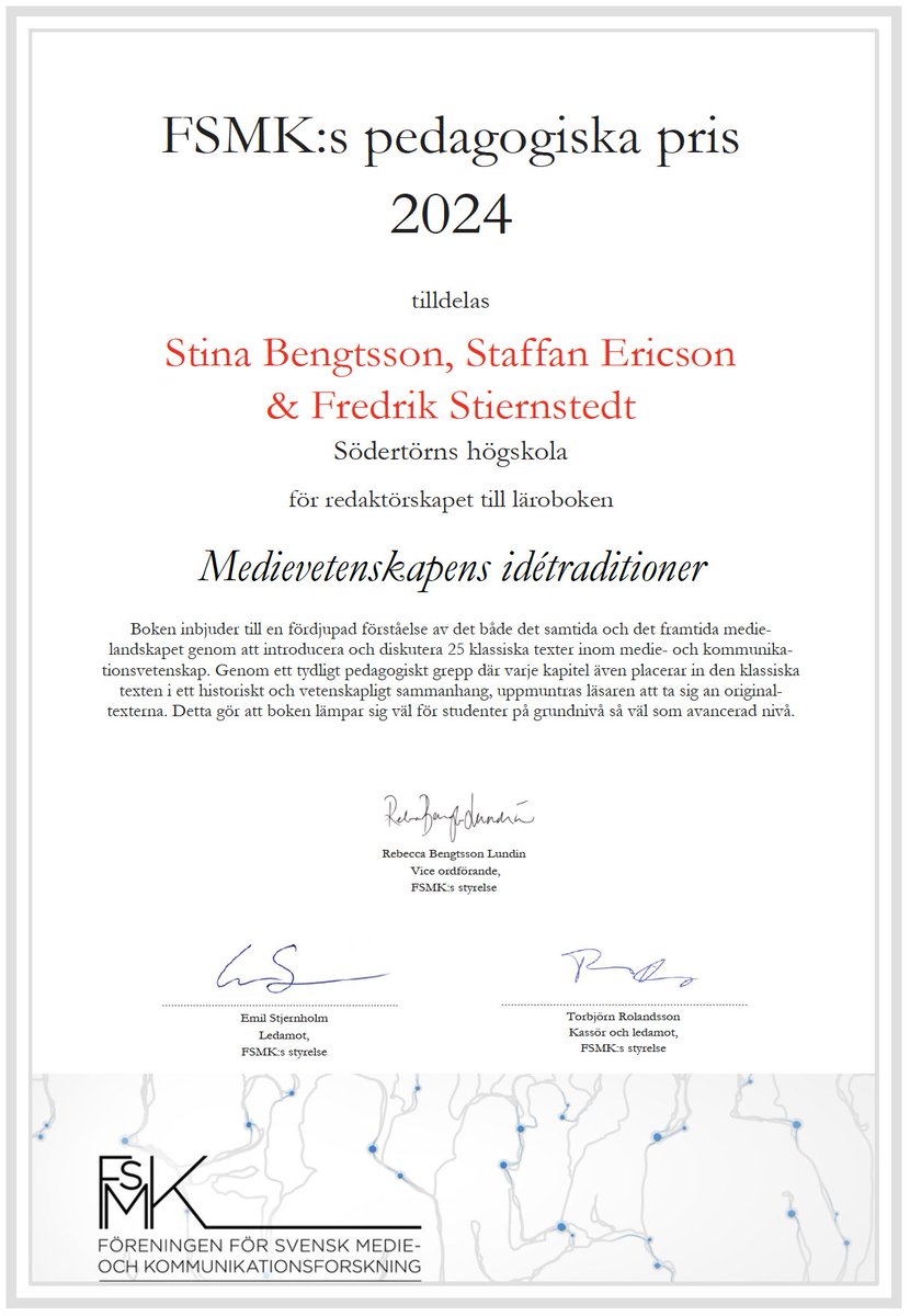 FSMKs pedagogiska pris tilldelades idag boken Medievetenskapens idétraditioner, redigerad av @StinaMBengtsson Staffan Ericson och @fstiernstedt @sodertorn @Mkv_Sodertorn @mediekom