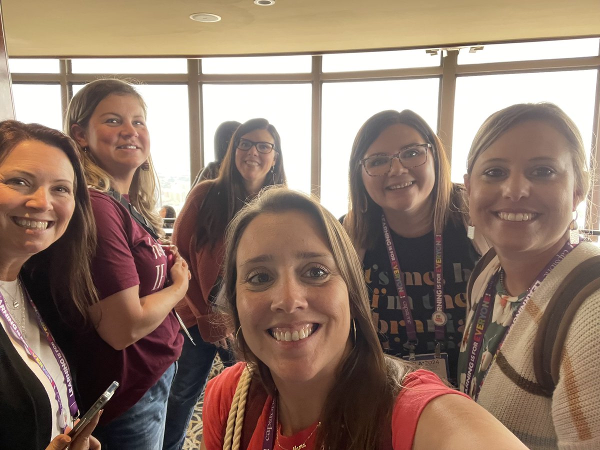 Informal planning sesh @ChartHouseRest in the Tower of the Americas! @PLewandowskiLMS @KScottLMS @MHinckleyLMS @HernandezKLJHS and Ms. Williams

#recharge #librarianslunch #tla24 #friends #welovebooks #expeditionexceLLence