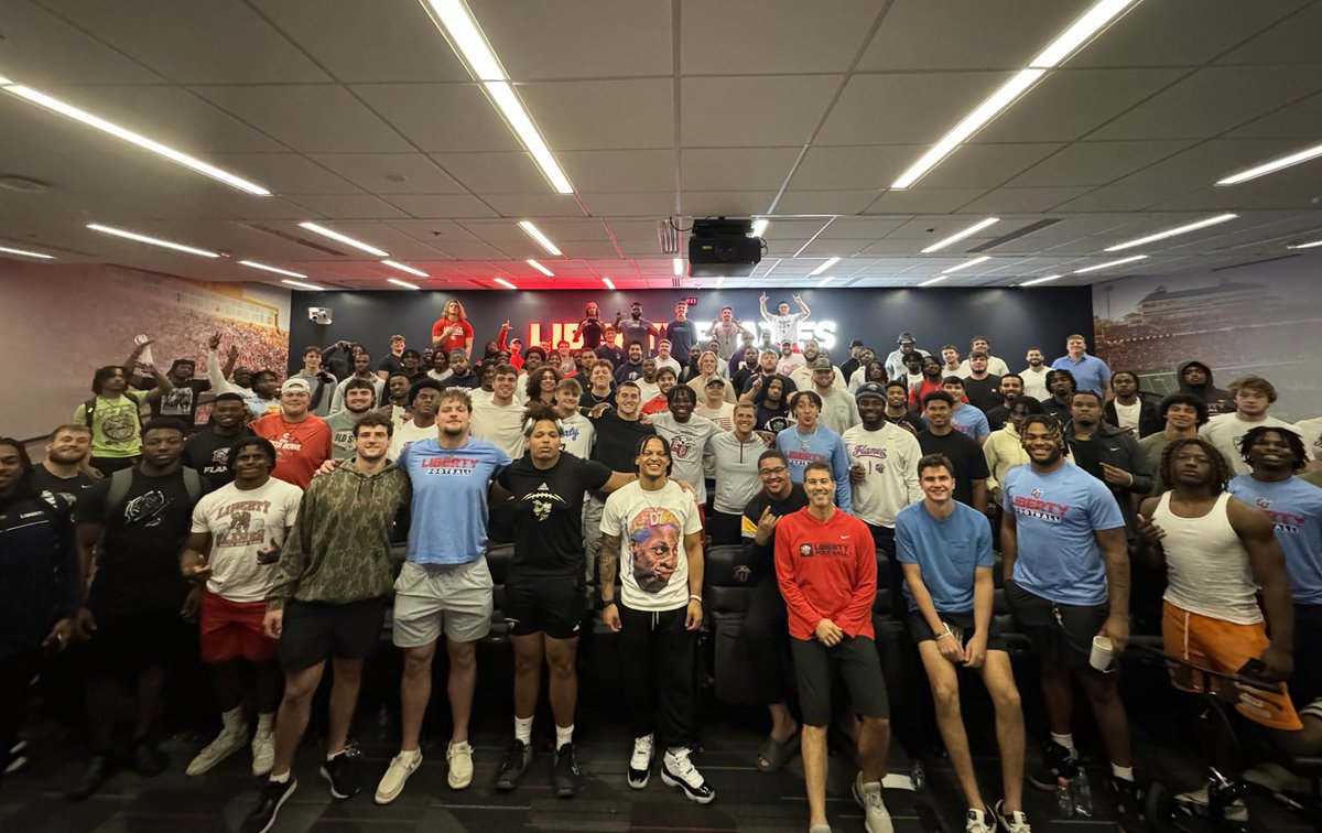 ToddGongwer's tweet photo. Had a blast with @LibertyFootball team & staff today! So much respect and appreciation for how my good friend @CoachChadwell leads!
He gets it! All about the bigger WHY! Thanks Coach! #HeartsetMatters https://t.co/nScIxoHATy