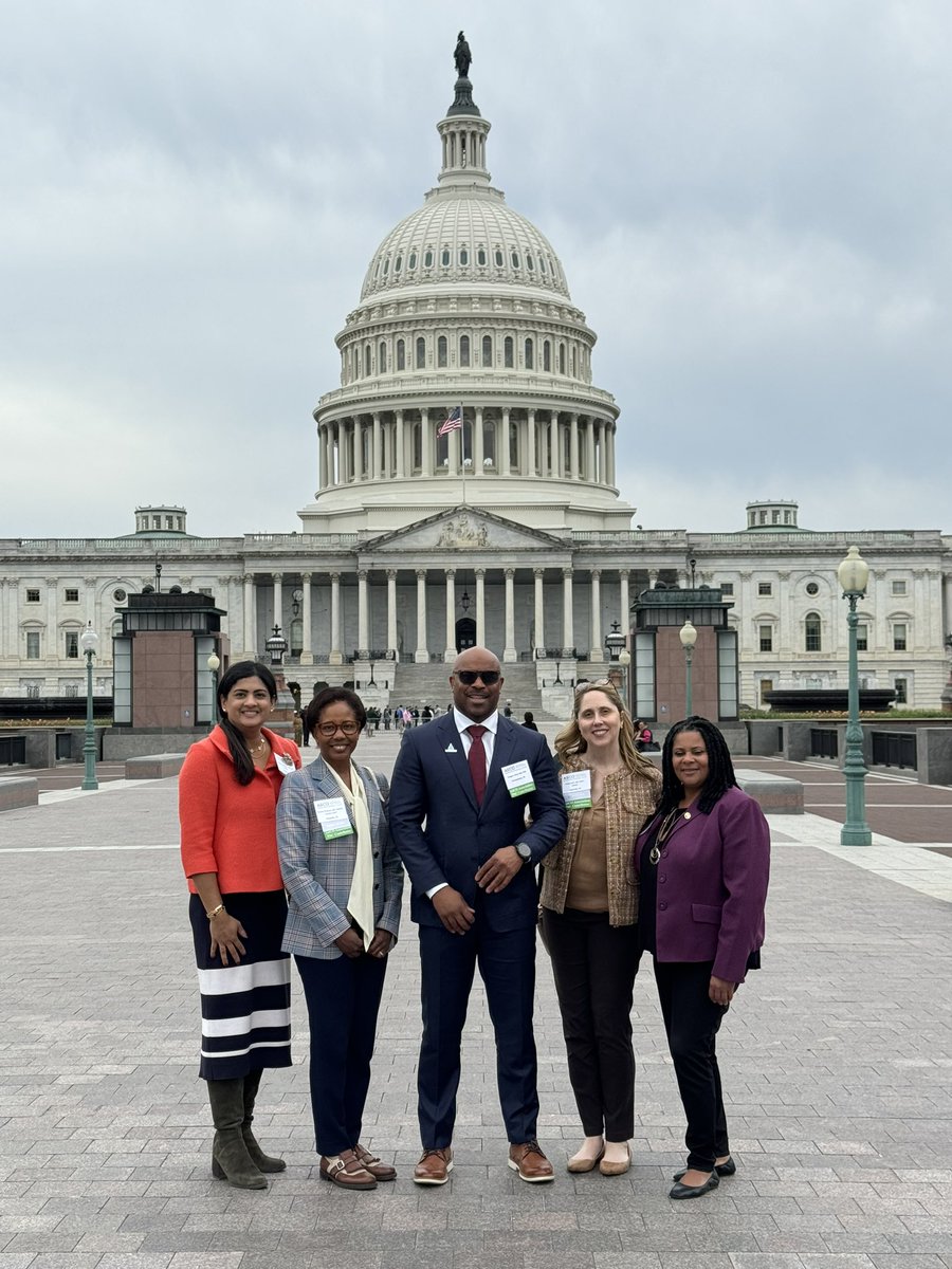 Great day on the hill advocating for cancer care in Tennessee @ASCO #ASCOAdvocacySummit @DrWinkfield @TNOncology @IshwariaMD @SarahCannonDocs