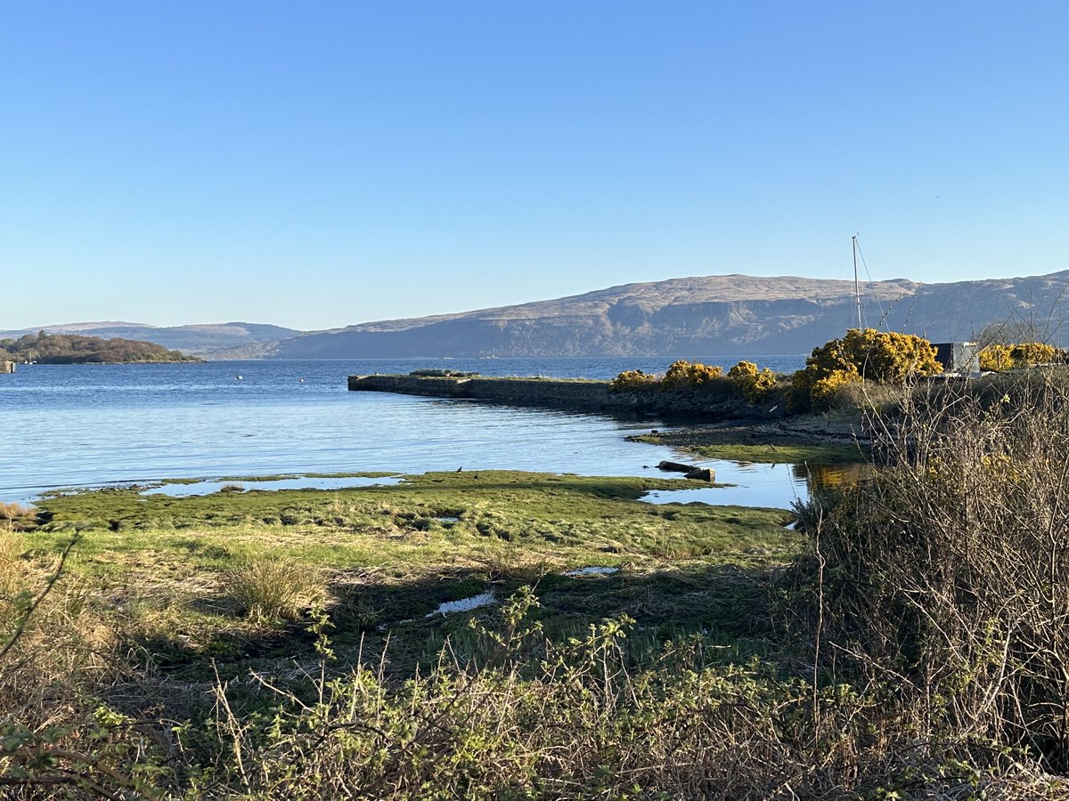 Pennygate stones - these stones were raised as part of a toll gate. Originally they stood on either side of the road to the pier & a ‘penny’ would be extracted from anyone wishing to pass through & onto Mull #localhistory #mull #visitscotland