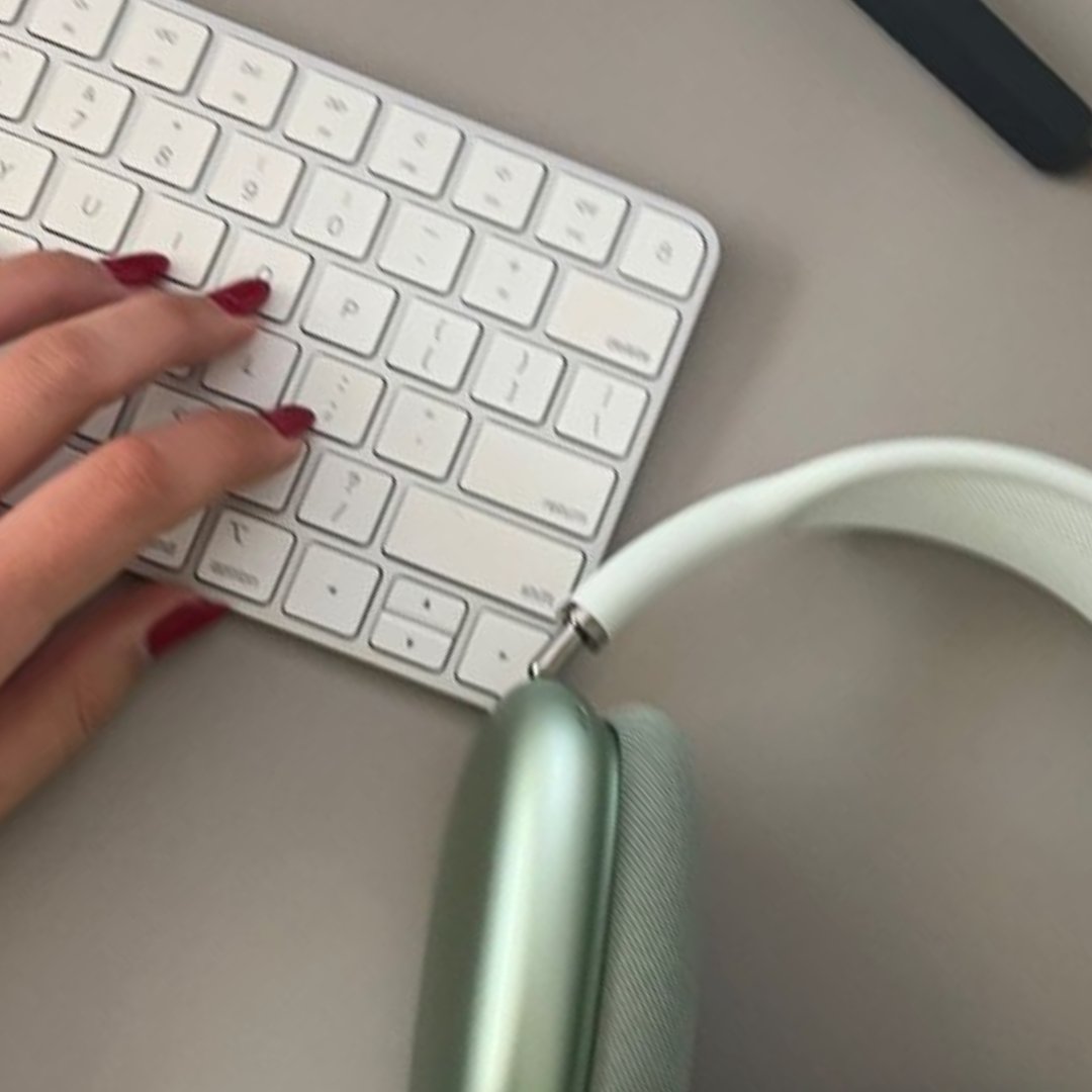 GravitateDigit1's tweet photo. It's not just a buzzword. Whether you're in e-comm or offering a service, knowing how to attract and convert prospects can transform your bottom line. Ready to find out which lead generation tactics are worth the hype? Swipe right on this blog 👇

https://t.co/7NQrwxELpB https://t.co/DfRSiRIwZ5