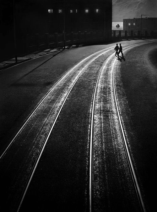 And goodnight… 📷 Fan Ho