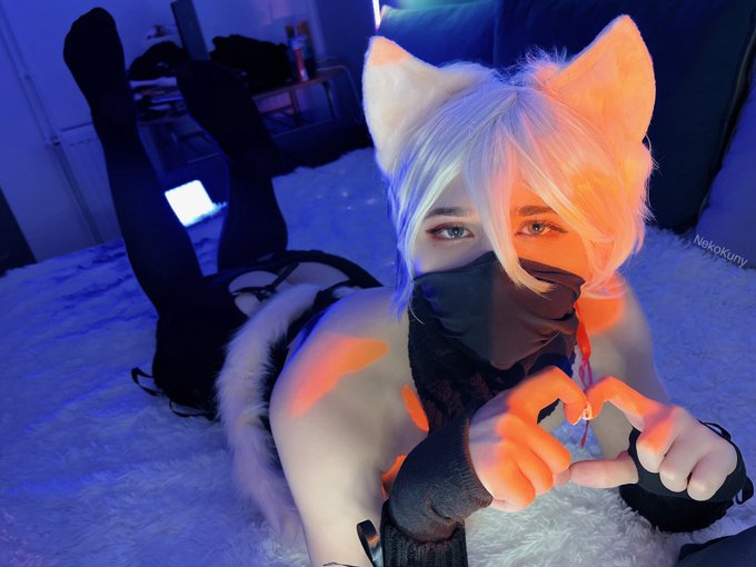 so bad at everything im even bad at being a boy 💙 https://t.co/AOelosEB1w