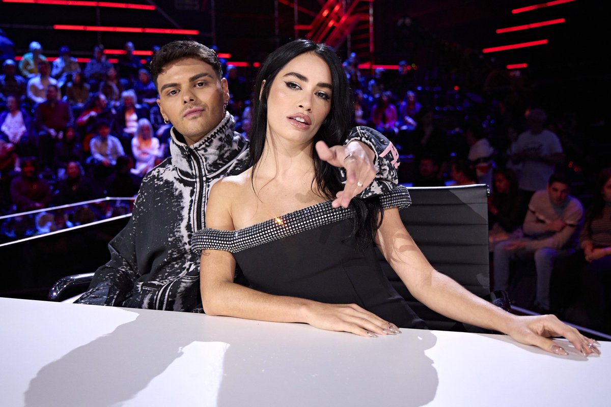 Lali tweet media