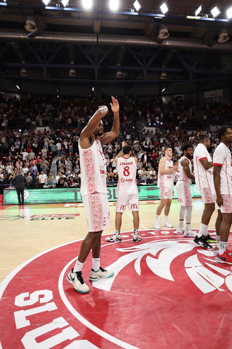 I’m a 🐅

You have to come to a basketball game in Nancy.  Gym is crazy.  #GoSluc