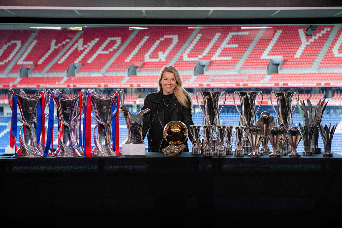 Ada Hegerberg extends her contract with @OLfeminin for another 3 years until 2027 🔥🔥
#OL
