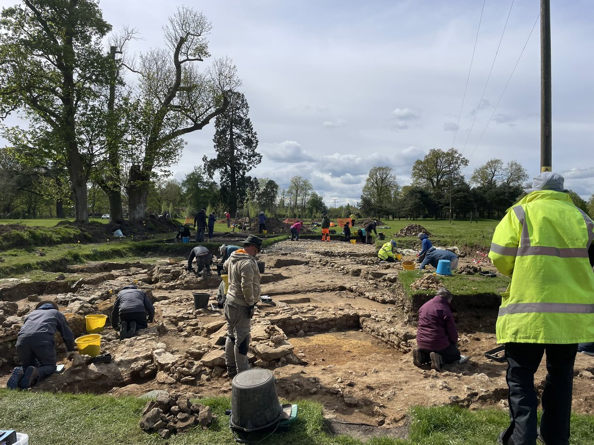 Our busiest day today with over 40 diggers on site. Some really complex #archaeology to unpick. Manor phases from #medieval to 18th century. #digdiary