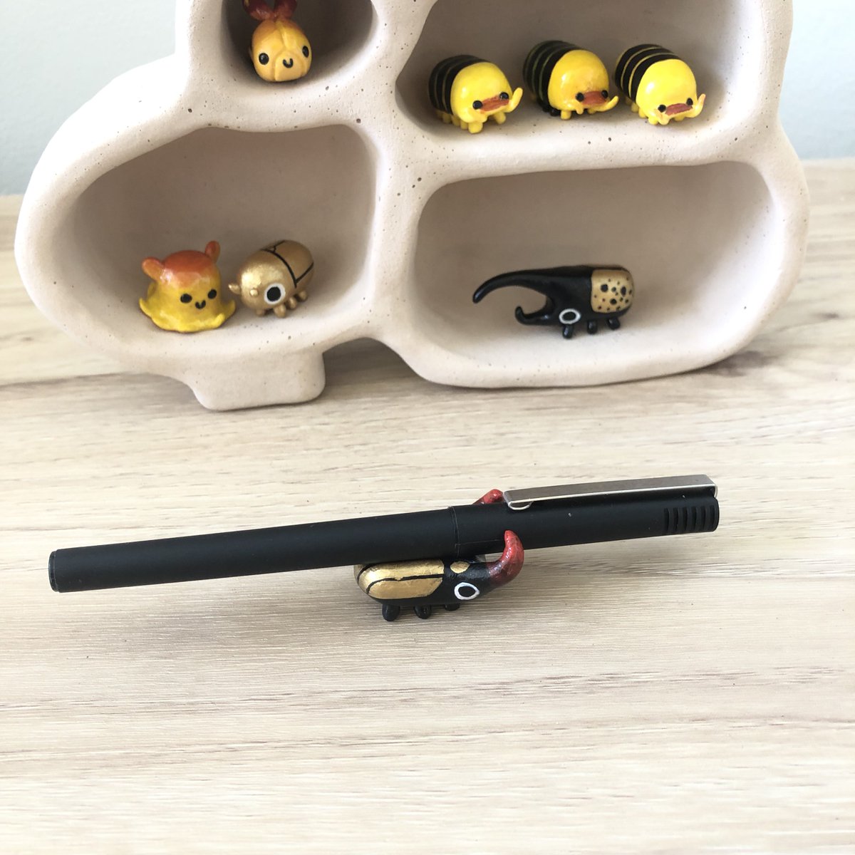 I made a stag beetle pen holder!